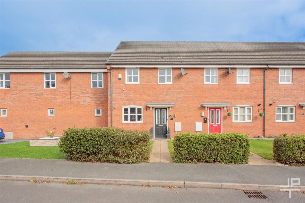 Holcroft Drive, Abram, Wigan, WN2 5YP
