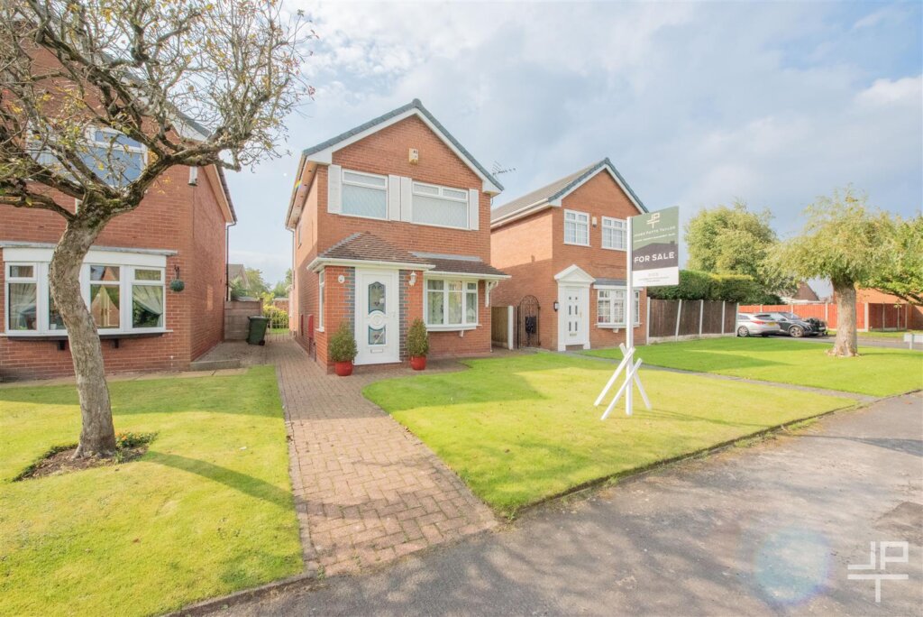 Garton Drive, Lowton, Warrington, WA3 2LH