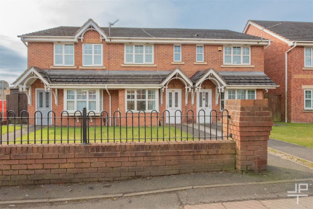 Leigh Road, Hindley Green, Wigan, WN2 4XL