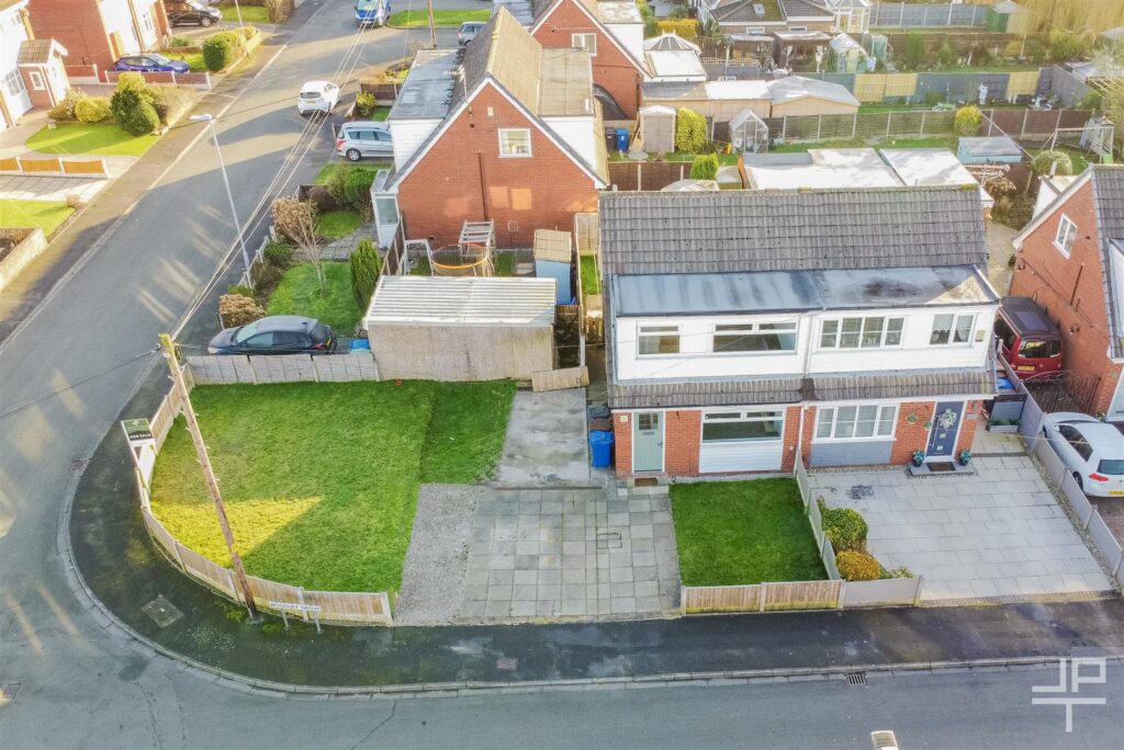 Woodley Grove, Leigh, Greater Manchester, WN7 4UJ