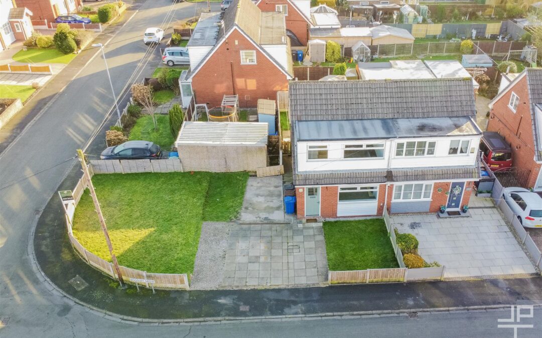 Woodley Grove, Leigh, Greater Manchester, WN7 4UJ