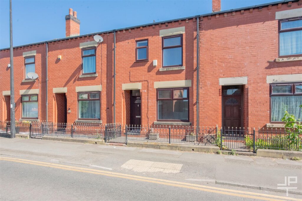 Firs Lane, Leigh, Greater Manchester, WN7 2TT