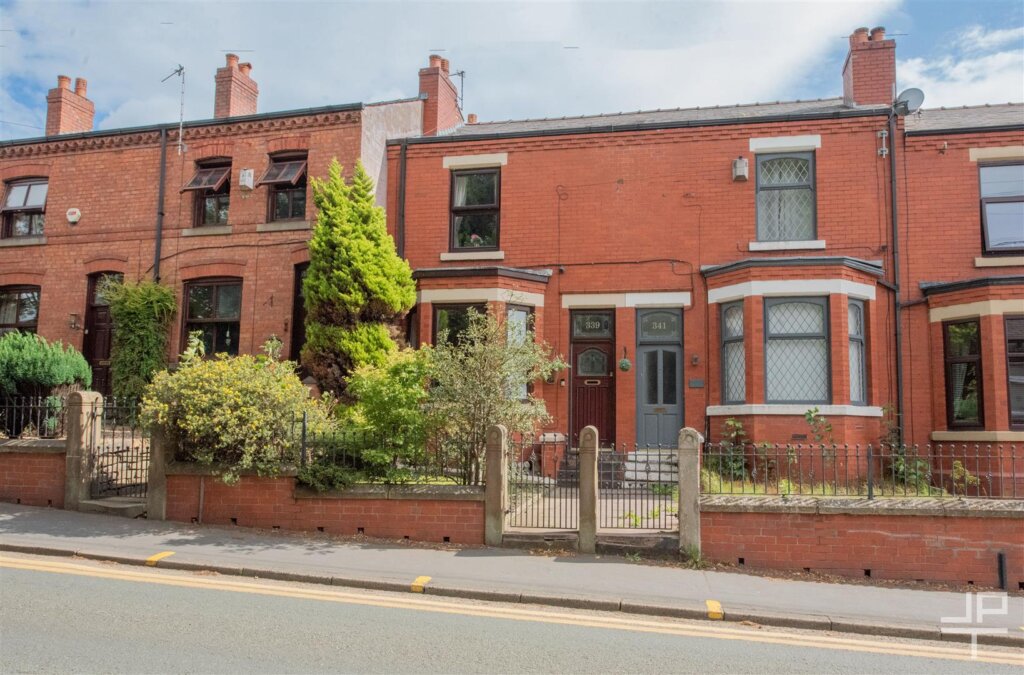 Warrington Road, Abram, Wigan, Greater Manchester, WN2 5RJ