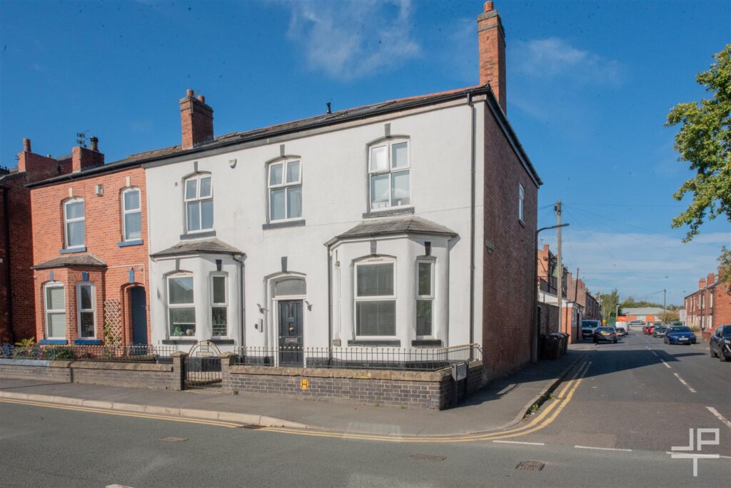Cross Lane, Newton-Le-Willows, WA12 9PT