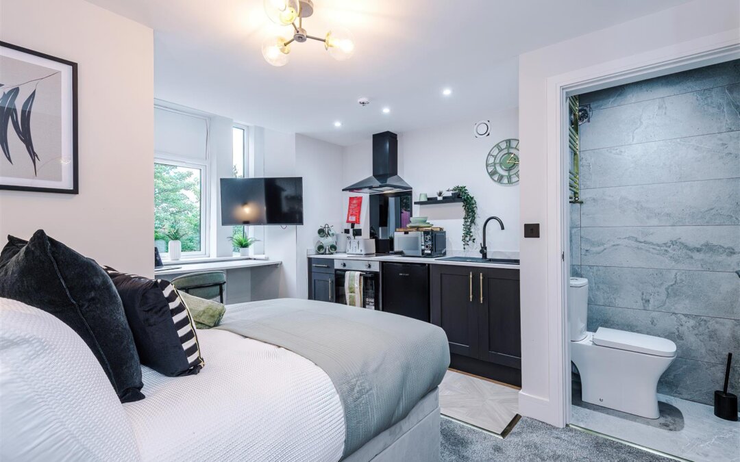 Lovely Lane, Warrington, Cheshire, WA5 1TZ