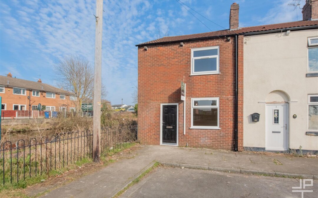 Elizabeth Street, Leigh, WN7 3AA