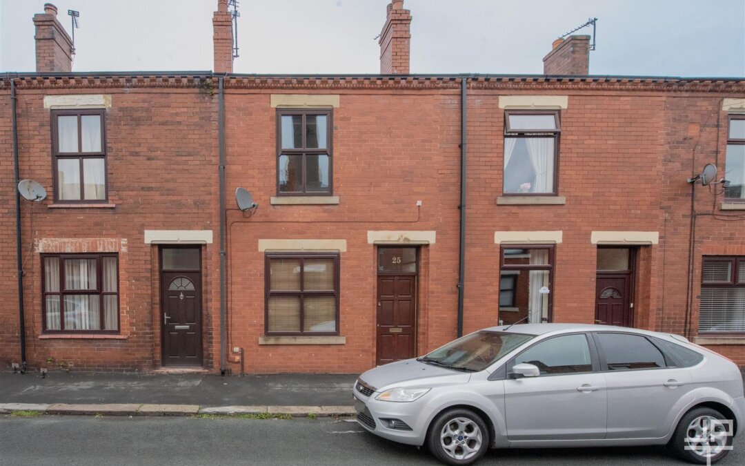 Severn Street Leigh, Greater Manchester, WN7 2DX
