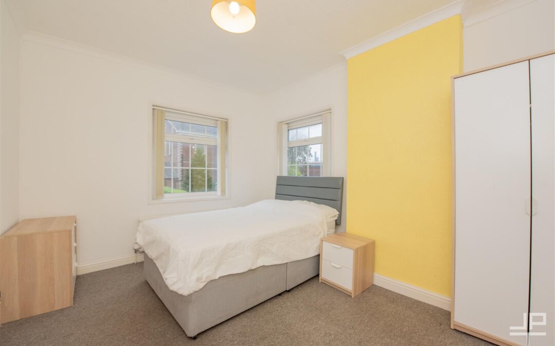 Room 3, Atherton, Manchester