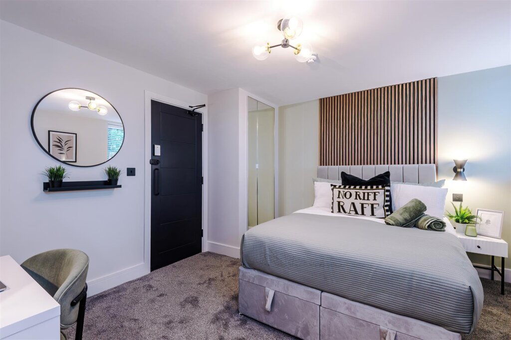 Lovely Lane, Warrington, Cheshire, WA5 1TZ