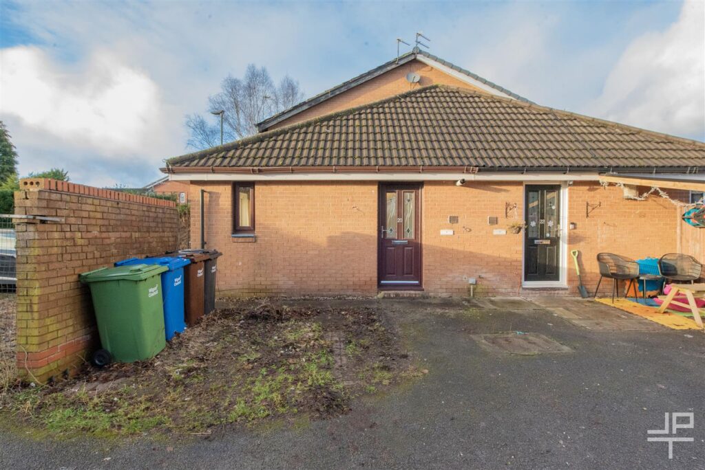 Little Pasture, Leigh, WN7 5LW