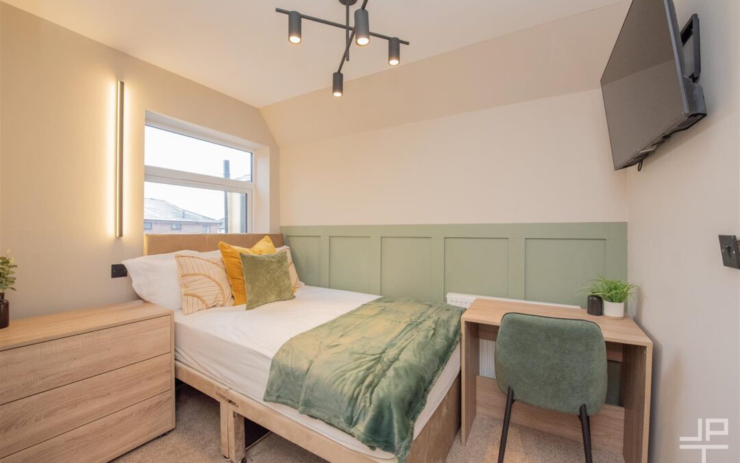 Lovely Lane, Warrington, Cheshire, WA5 1TZ