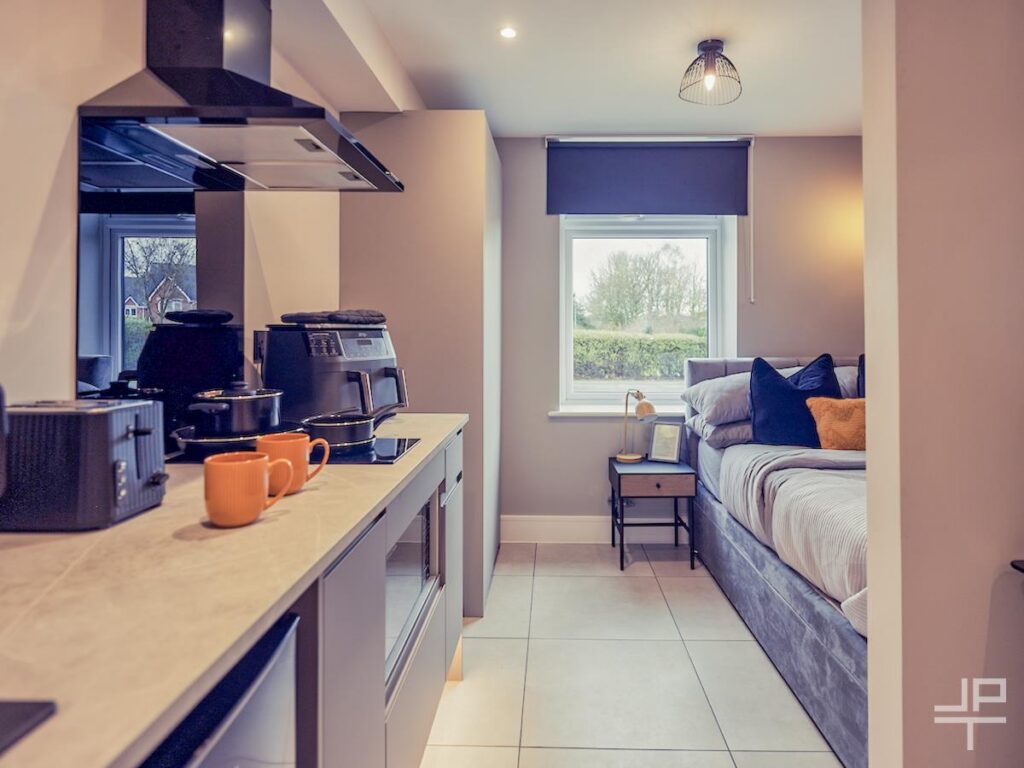 Manchester Road, Warrington, WA1 3GE