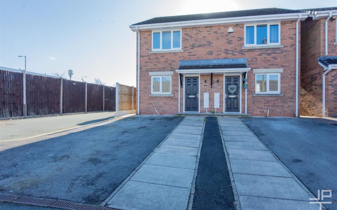 Lincroft Road, Hindley Green, Wigan, WN2 4PS