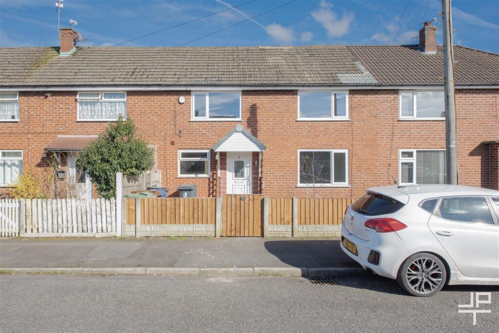 Ullswater Road, Golborne, Warrington, WA3 3EY