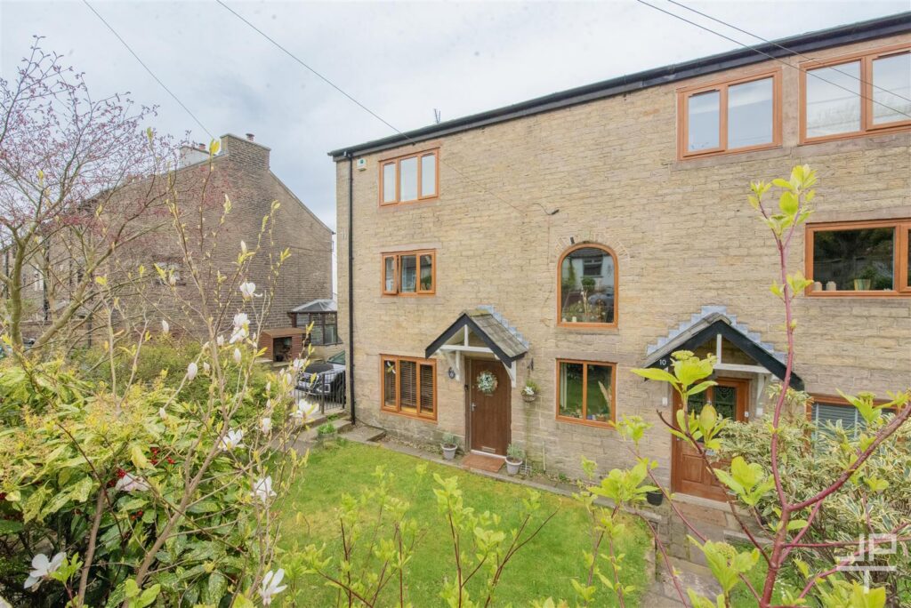 Bottom O Th Moor, Horwich, Bolton, BL6 6QF