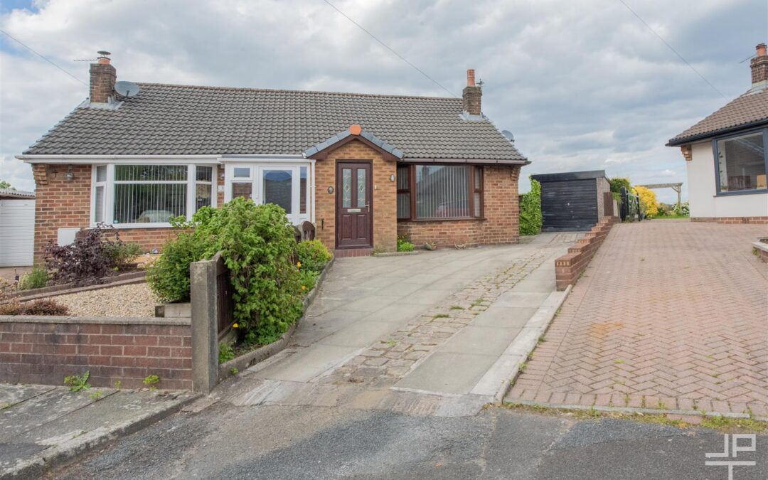 Heatons Grove, Westhoughton, Bolton, BL5 3EW