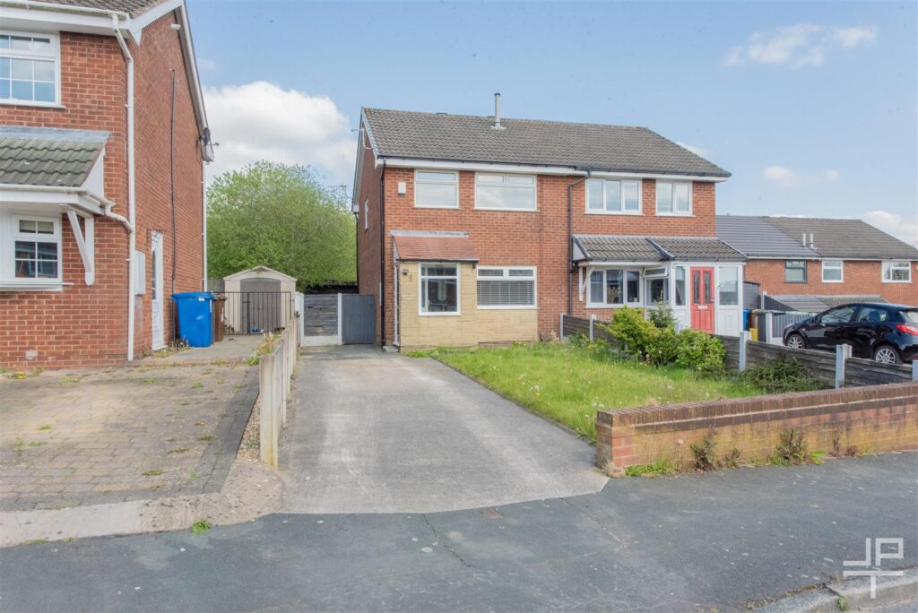 Abbey Lane, Leigh, Greater Manchester, WN7 5NU