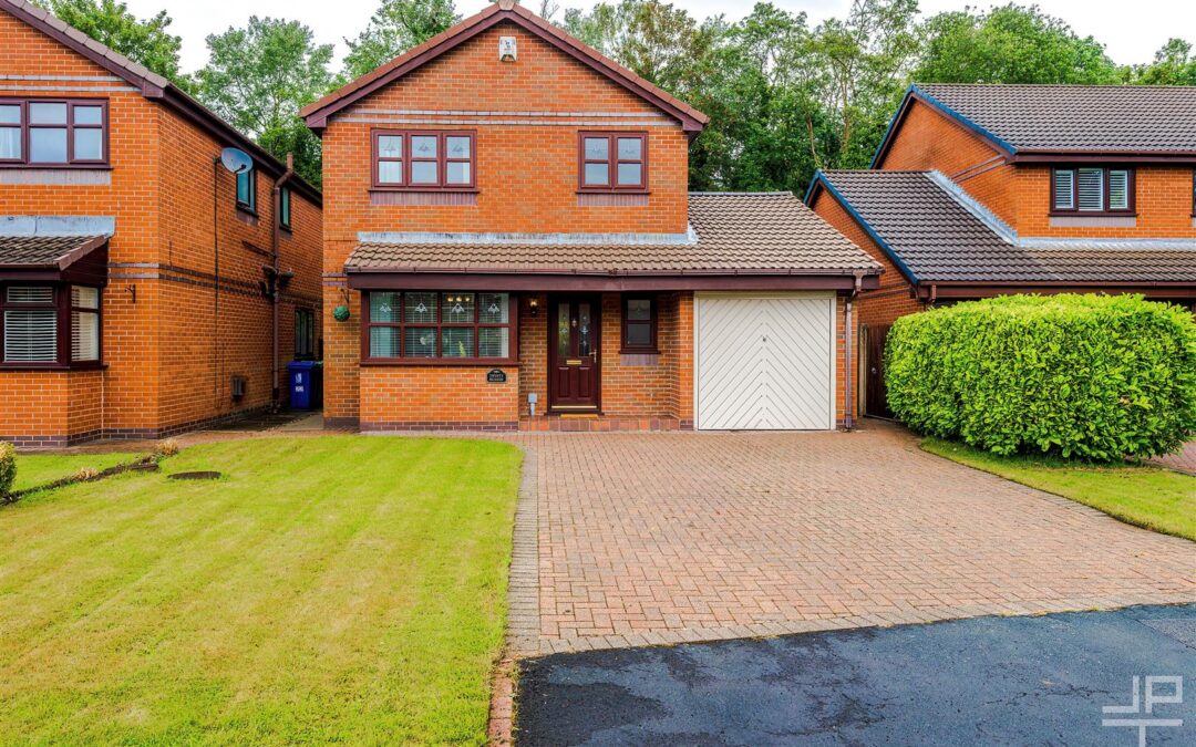 Beckside, Tyldesley, Manchester
