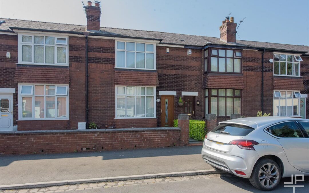 Lightburne Avenue, Leigh, WN7 3JG