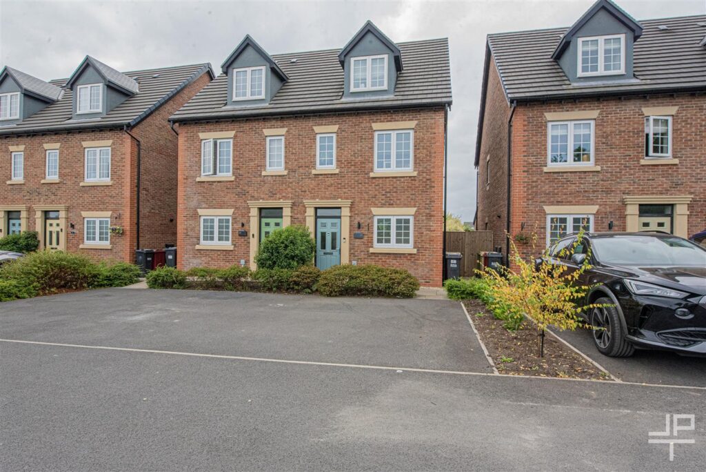 Watergate Close, Westhoughton, BL5 3JJ