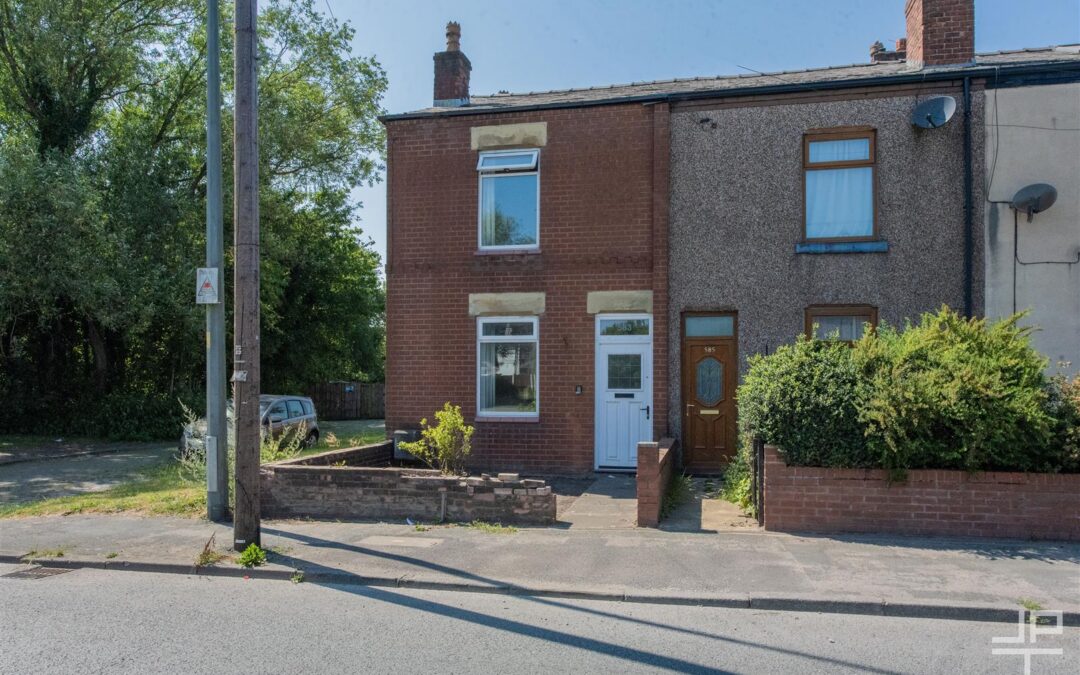Bolton Road, Bamfurlong, Wigan, WN2 5JZ
