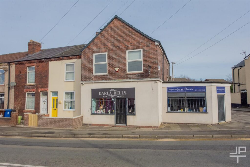 Bickershaw Lane, Bickershaw, Wigan, WN2 5TU