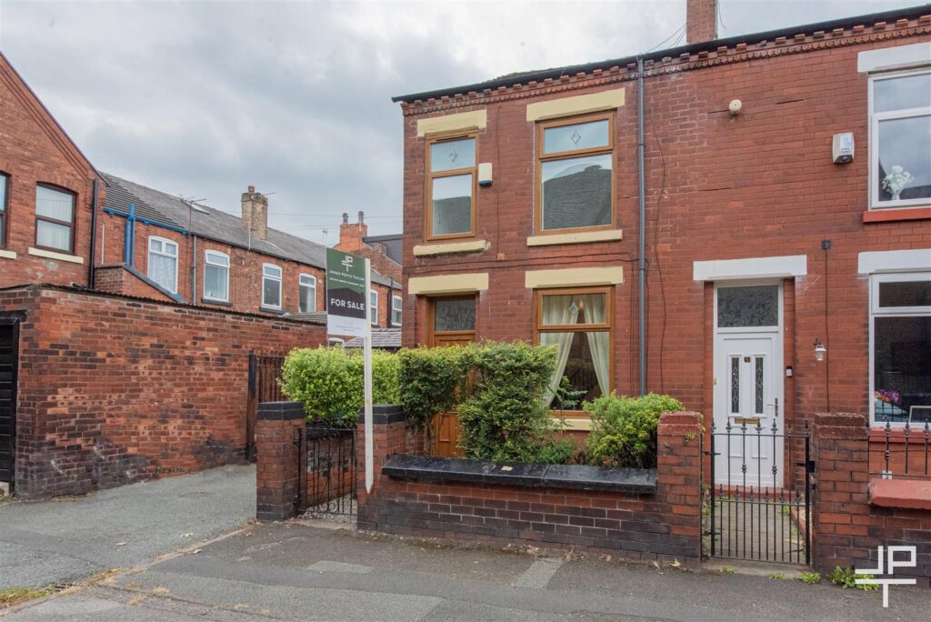 Grasmere Street, Leigh