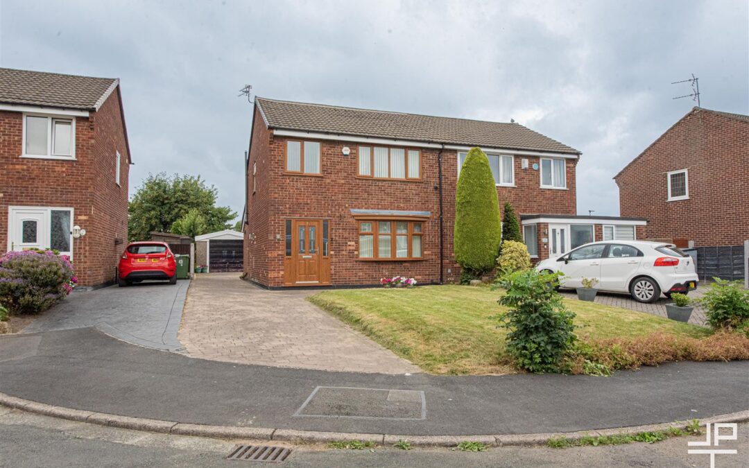 Sedgwick Close, Atherton, Manchester, M46 9EG