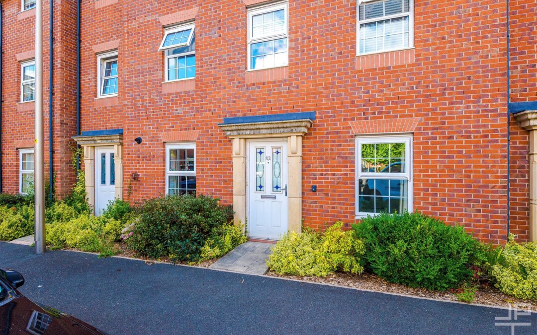 Brentwood Grove, Leigh, WN7 1UG