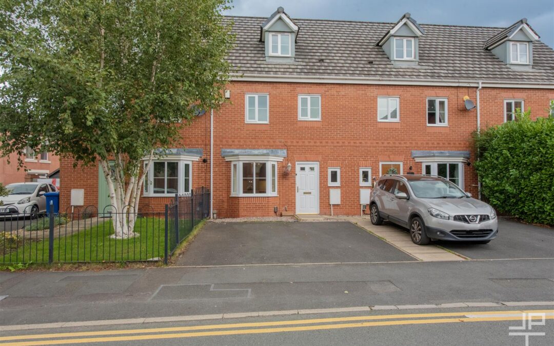 Windermere Road, Leigh, Greater Manchester, WN7 1UU