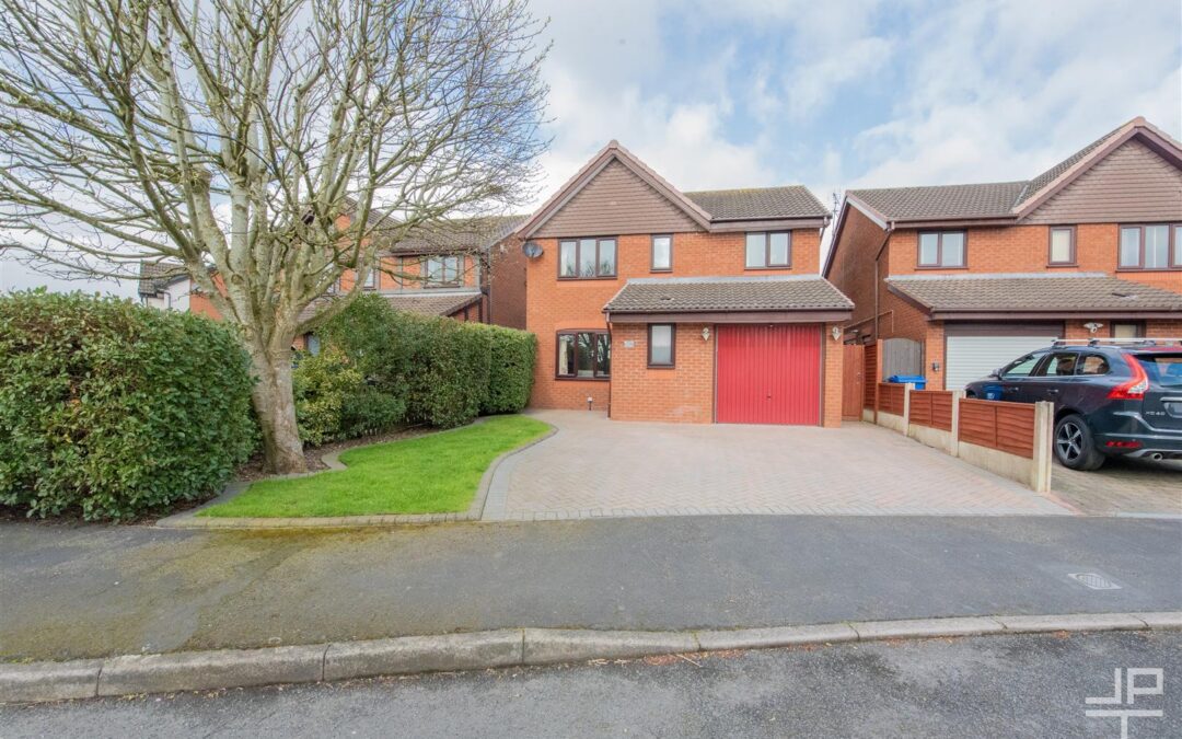 Broadwell Drive, Leigh, WN7 3NE