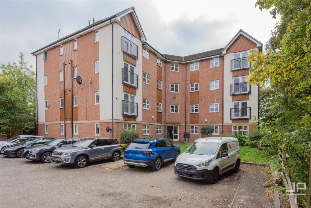 Clearwater Quays, Warrington, WA4 1DL