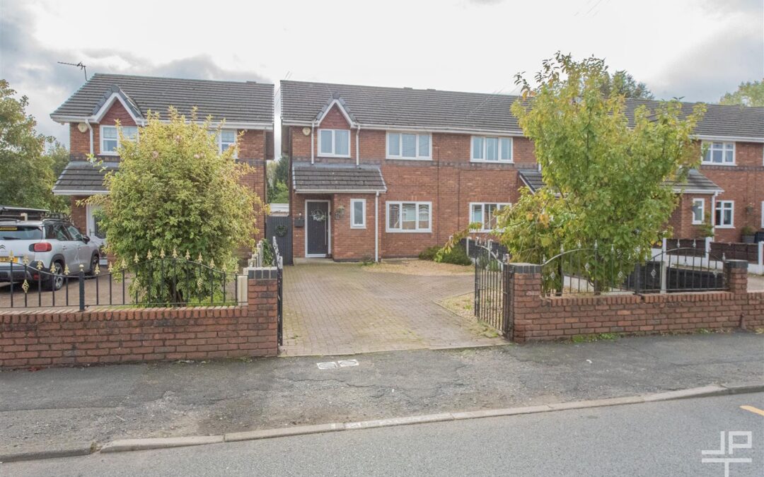 Lily Lane, Bamfurlong, Wigan, WN2 5JW